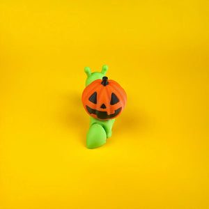 Spooky Snail - wiggiz